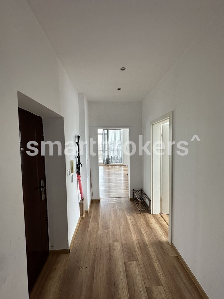 Sunny, bright one-bedroom apartment in Manastirski livadi-east quarter