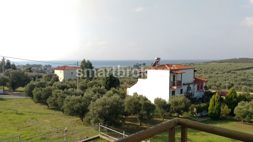 Spacious 5 bedroom house with private yard in Sithonia (Halkidiki)