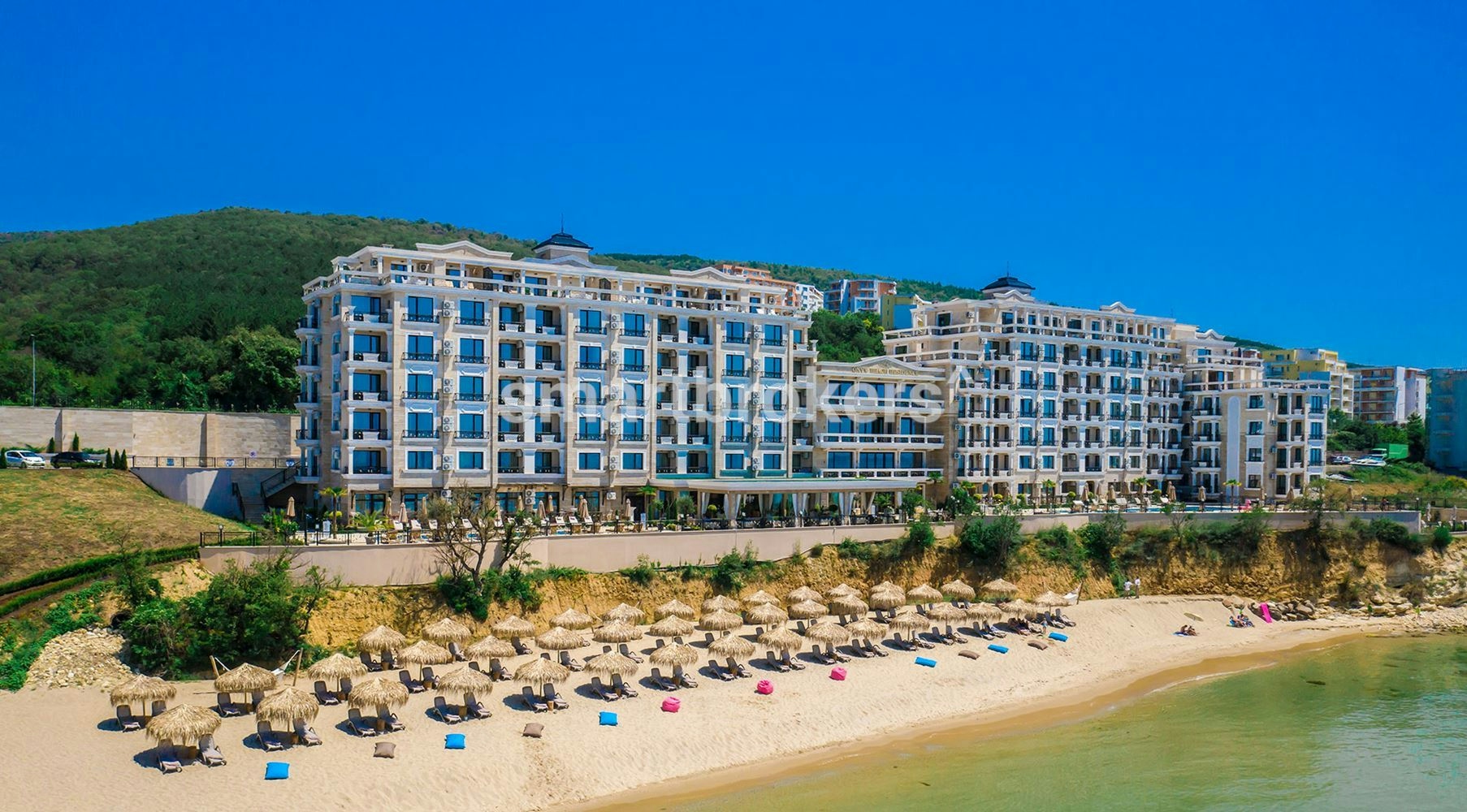 New, luxuriously furnished one-bedroom apartment on the first line of the sea in ONYX BEACH APARTMENTS Sveti Vlas *****