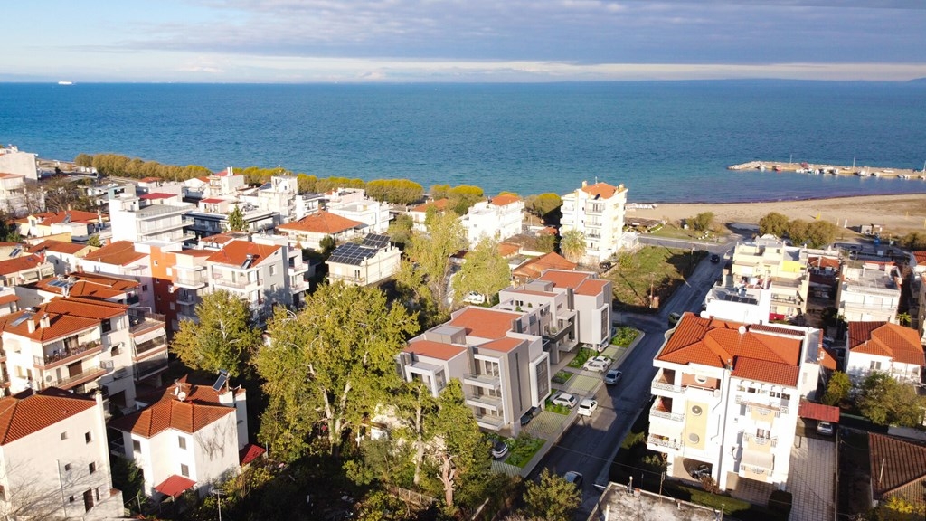 Жилищна сграда “Bomo Neoi Epivates” - прекрасни апартаменти в Солун, на метри от морето 