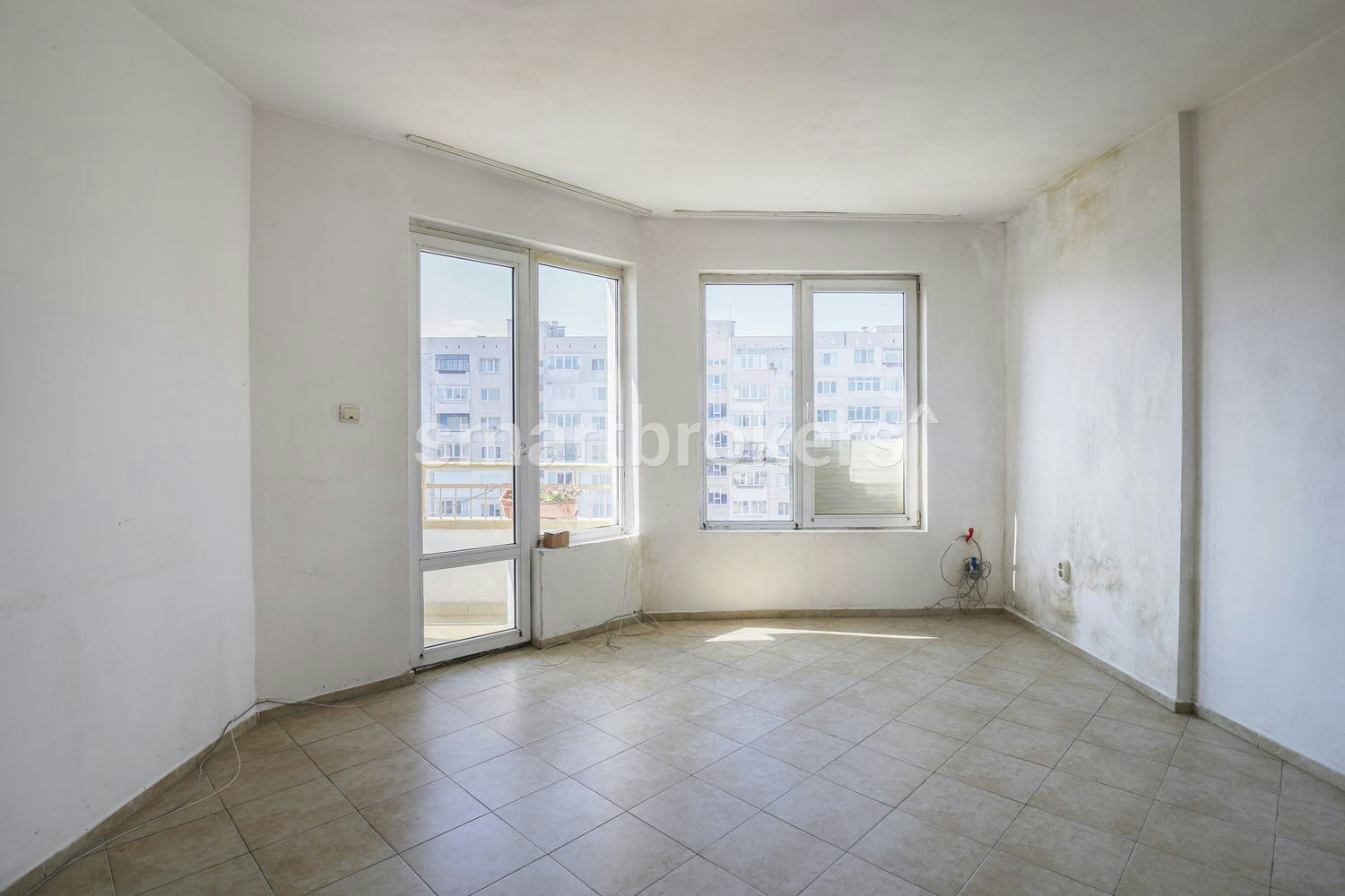 Panoramic one-bedroom brick apartment in Lyulin 9