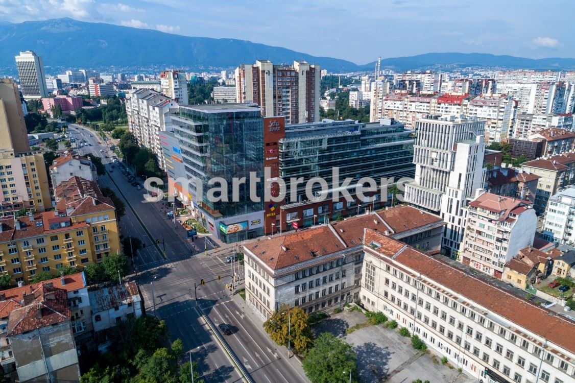  Sofia Tower 2: Офис разположен на 7ми етаж под наем в новата офис сграда като част от Mall Of Sofia