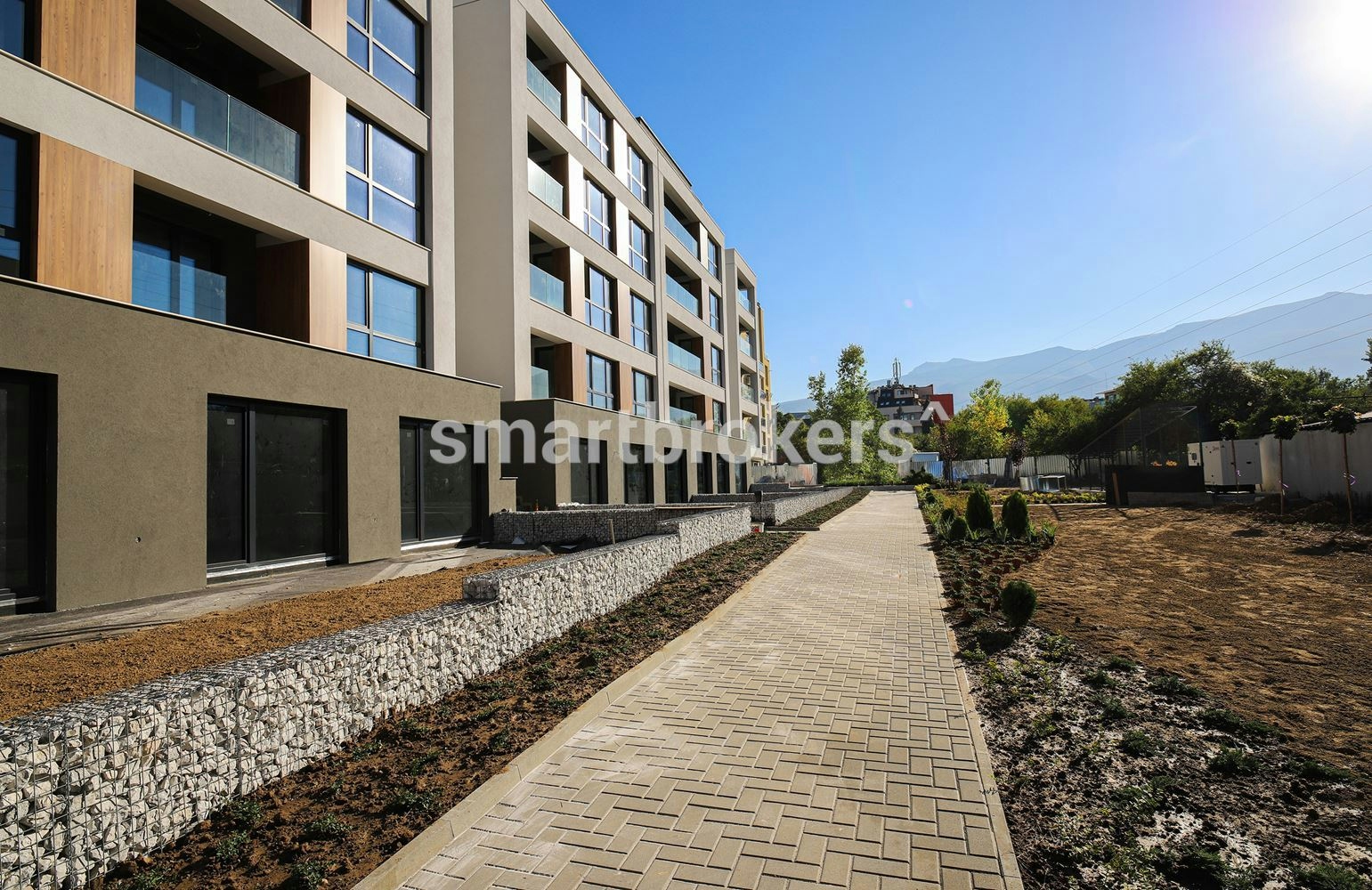 Spacious one-bedroom apartment in a building with Act 16 in Vitosha district