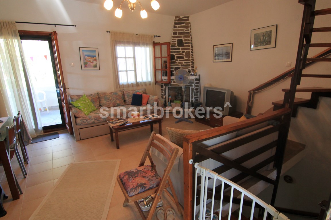 Furnished house on three floors with its own yard in the heart of Halkidiki