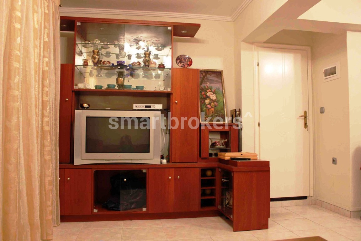 Well-furnished house on three floors with a view in the area of Polichrono (Kassandra)