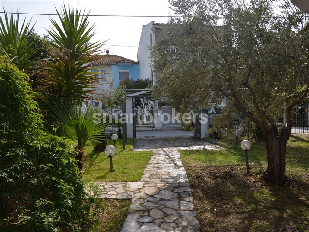 Къща с две спални за продажба до брега на Егейско море на Олимпийска Ривиера